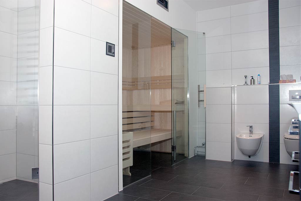 Sauna mit Glasfront
